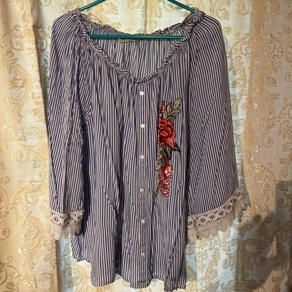 Blouse - Picture 1 of 4